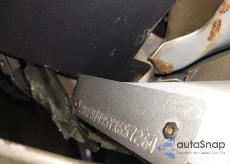 2000 Mercury Grand Marquis Gs из США, поврежденный, VIN 2MEFM74W5YX657264